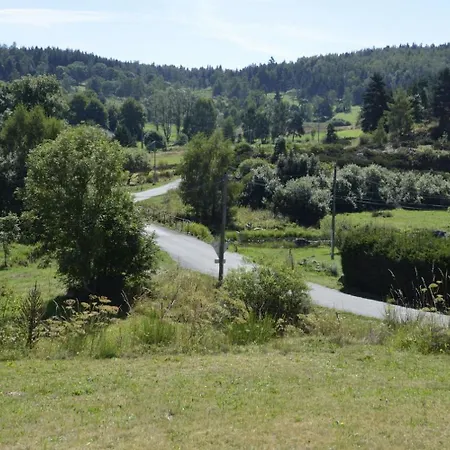 Ferienhaus La Parrot En Margeride